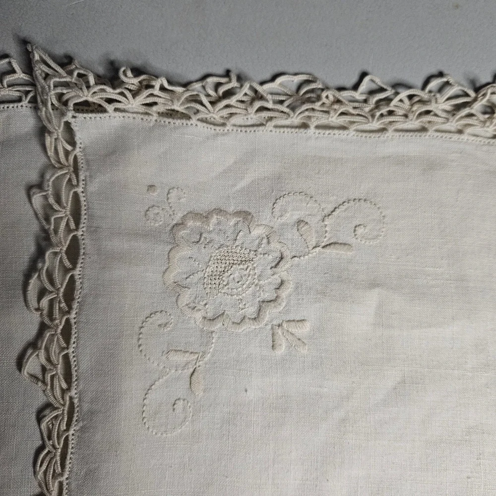 Vintage Cream Linen Napkins Hand Embroidered Floral Crocheted Lace Trim Set of 2